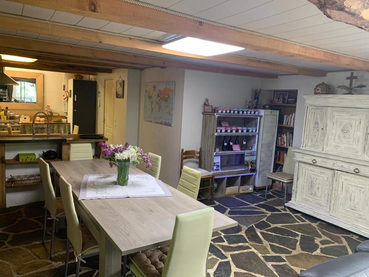 Chambres D'Hotes Le Lepadou-Bas Saint-Chély-dʼAubrac Kültér fotó