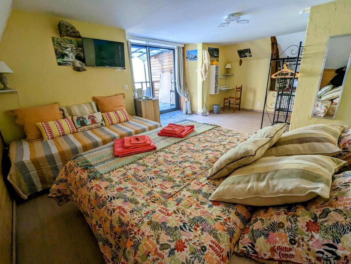 Chambres D'Hotes Le Lepadou-Bas Saint-Chély-dʼAubrac Kültér fotó