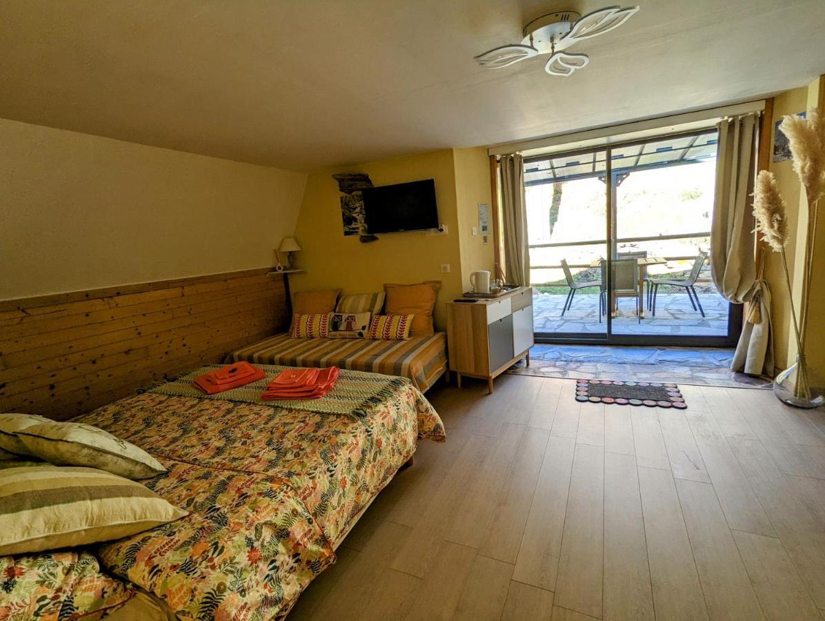 Chambres D'Hotes Le Lepadou-Bas Saint-Chély-dʼAubrac Kültér fotó