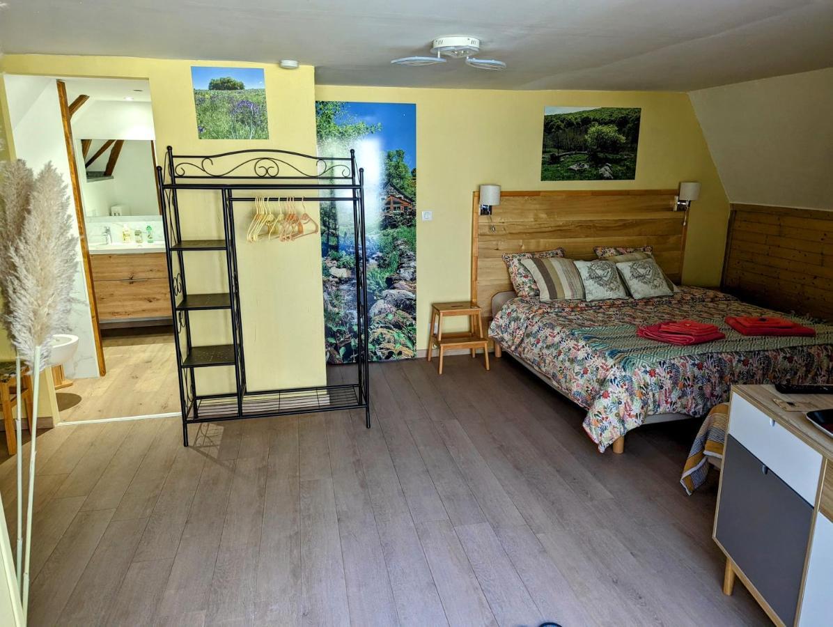 Chambres D'Hotes Le Lepadou-Bas Saint-Chély-dʼAubrac Kültér fotó