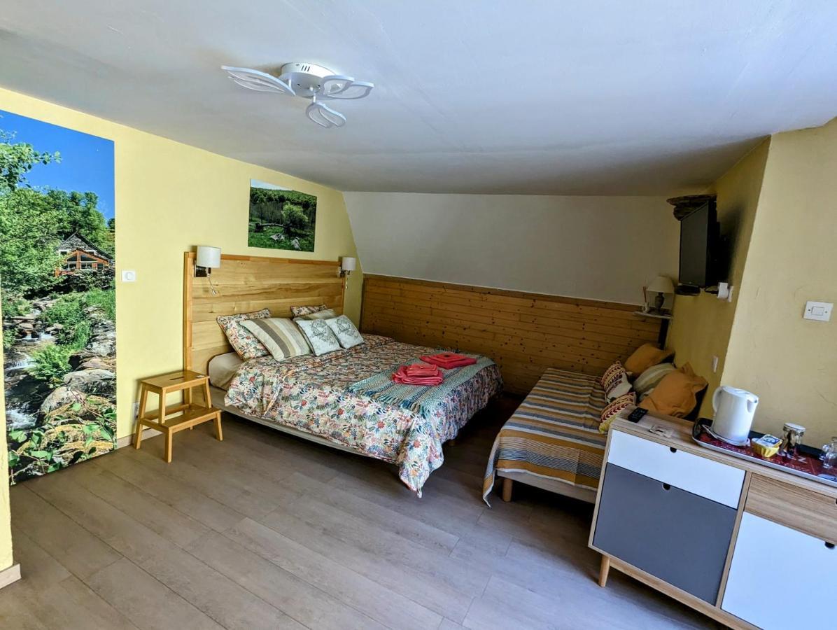Chambres D'Hotes Le Lepadou-Bas Saint-Chély-dʼAubrac Kültér fotó
